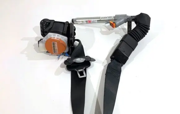 Nissan Qashqai Front seatbelt 868854EL2A