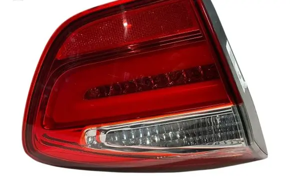 KIA Rio Tailgate rear/tail lights 924031W2