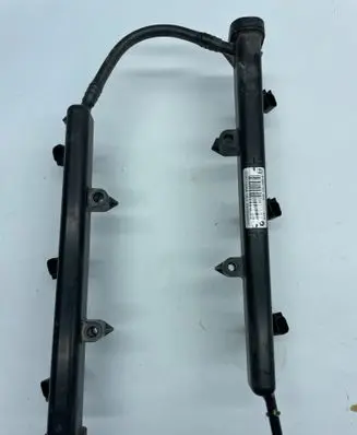 Chrysler Pacifica Fuel distributor 0280151353 05281429AA 5300546974