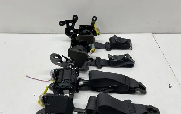 Mazda CX-30 Set of seat belts BGJ350087K S500TCK250465 BGM520097J