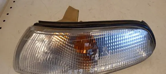 Mazda 626 Front indicator light 21061612