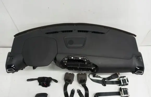 Citroen C4 Grand Picasso Radio/GPS head unit trim 