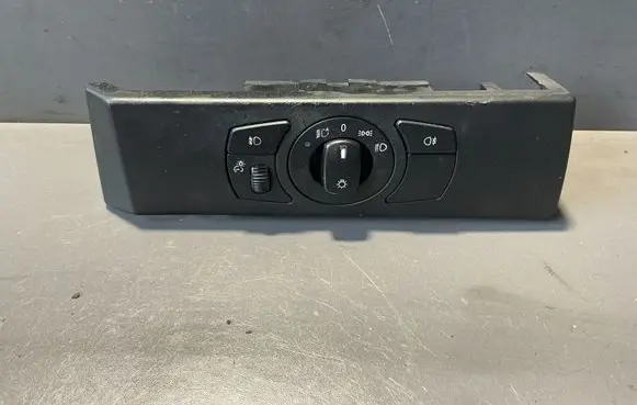 BMW 5 E60 E61 Light switch 6953735 33290403