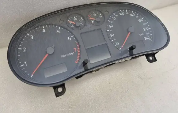 Audi A3 S3 8L Speedometer (instrument cluster) 8L0920900N