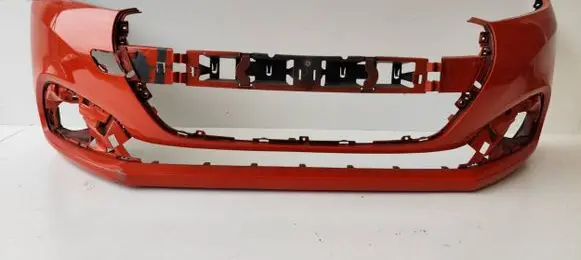 Peugeot 208 Front bumper 9810513777