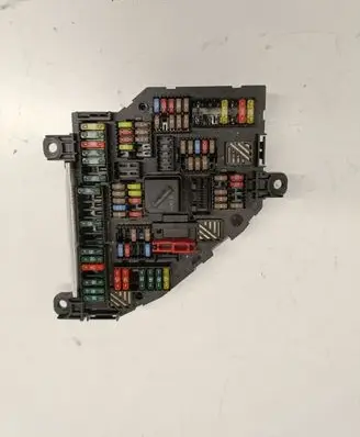 BMW 5 F10 F11 Fuse module 9252813