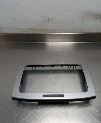 Volkswagen PASSAT B6 Radio/GPS head unit trim 3C0858069AE