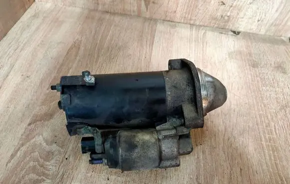 Audi A4 S4 B7 8E 8H Starter motor