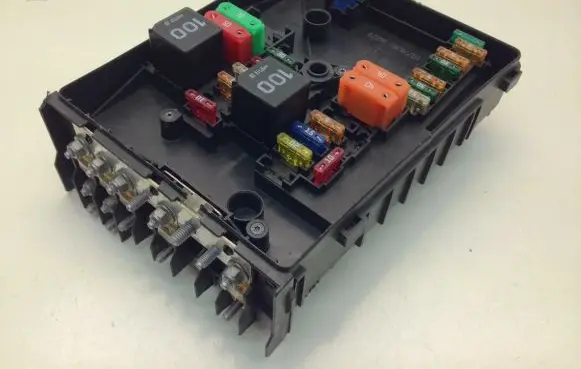 Volkswagen Golf Plus Fuse box set 1K0937125A