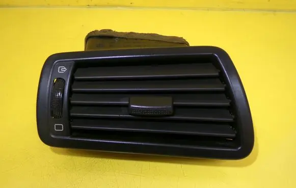 Peugeot 807 Dashboard side air vent grill/cover trim 1484109077