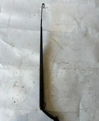 Toyota Prius (NHW20) Front wiper blade arm 