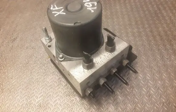 Jaguar XF X250 ABS Pump 8X232C405EE