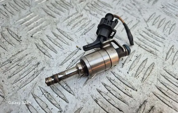 Mini One - Cooper Coupe R56 Fuel injector 0261500029 V7528351 V752835180