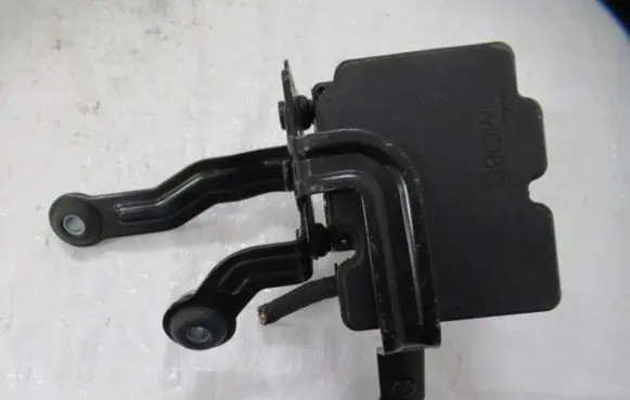 Hyundai ix20 ABS Pump 61589-45100