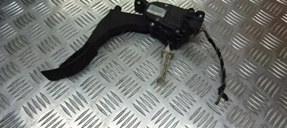 Skoda Octavia Mk1 (1U) Accelerator throttle pedal 6Q1721503B