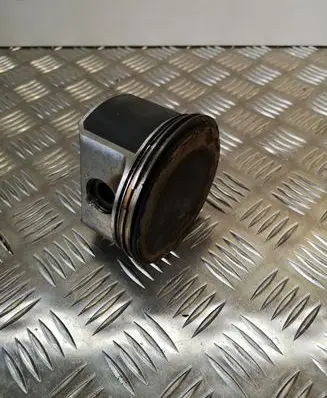 Chrysler 300 - 300C Piston 96L32 T261