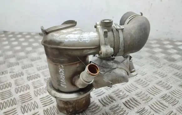 Skoda Octavia Mk3 (5E) EGR valve cooler 04L131512D