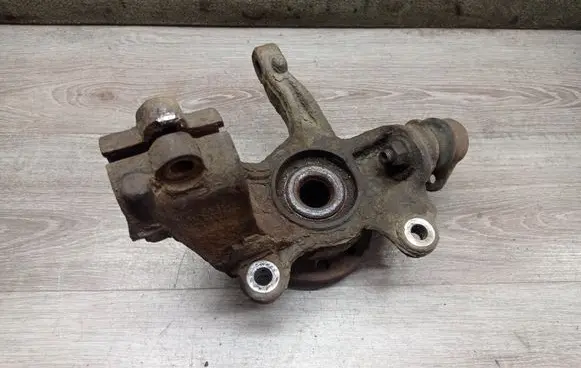 Volvo V70 Front wheel hub spindle knuckle