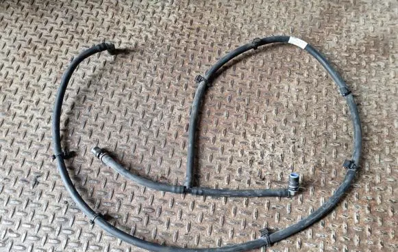 Ford Kuga II Headlight washer hose/pipe CV4413K140AE