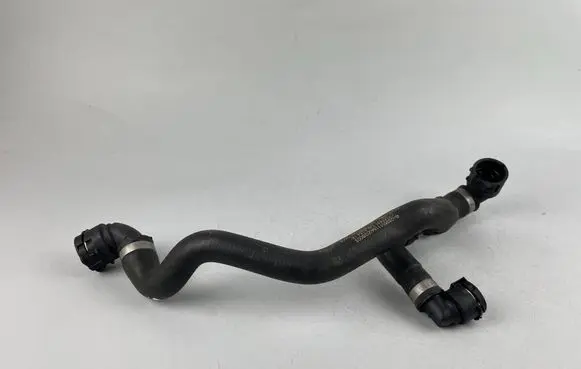 Mercedes-Benz E W213 Engine coolant pipe/hose A2535011184