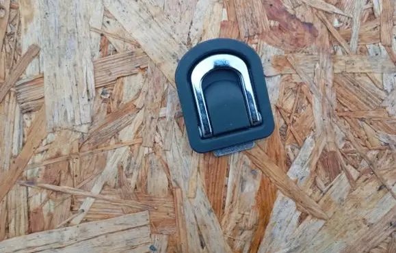 Subaru Outback Tie down hook / loop 