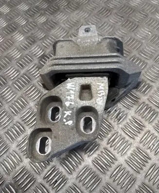 Mercedes-Benz A W176 Engine mount bracket 26008 326E60A AC46000DF