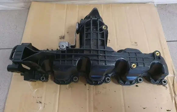 Seat Altea XL Intake manifold 03L129711AL