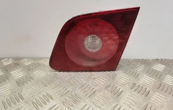 Volkswagen Phaeton Tailgate rear/tail lights 3D0945094B