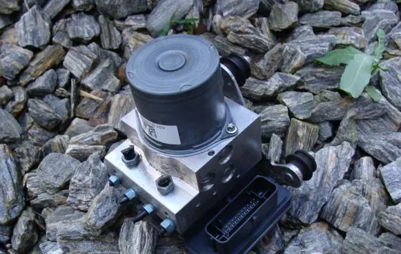 Audi A6 C7 ABS Pump 4G0907379S