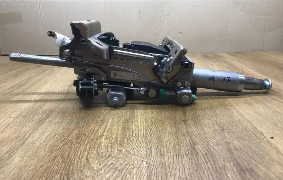 Steering wheel axle