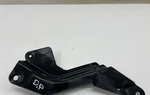 BMW i4 Other under body part 9478000