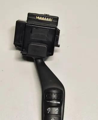Ford Focus Indicator stalk DX1AA 17D940 PA6GF30
