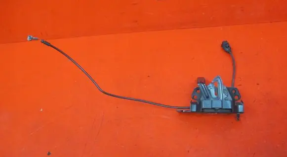 Hyundai i10 Engine bonnet/hood lock/catch