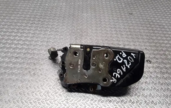 Chrysler Town & Country IV Front door lock