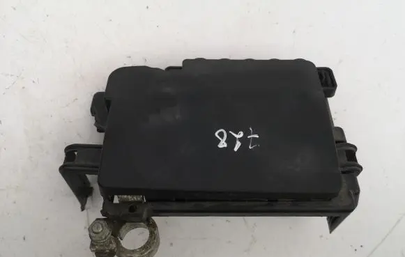 Audi A1 Battery relay fuse 2Q0937548D