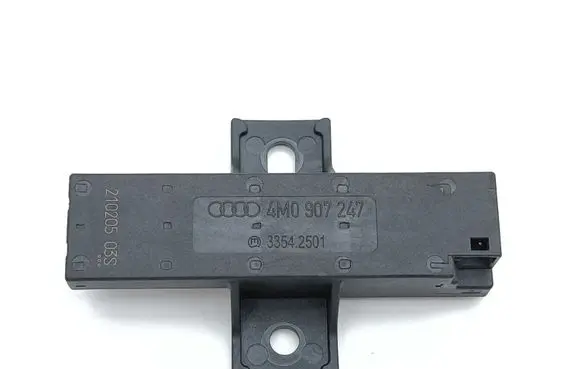 Porsche Taycan 9J1 Keyless (KESSY) go control unit/module 4M0907247