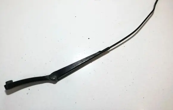 Citroen Berlingo Front wiper blade arm 962101478b