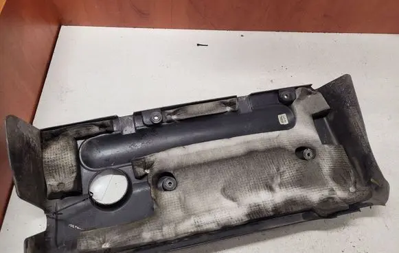 Toyota Corolla Verso AR10 Engine cover (trim)