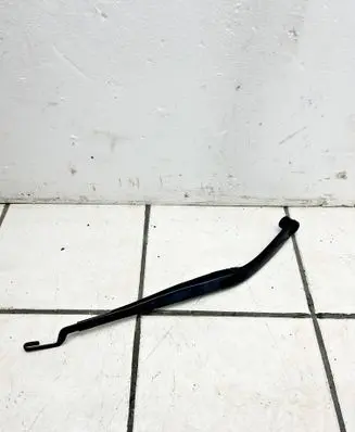 KIA Sportage Front wiper blade arm 
