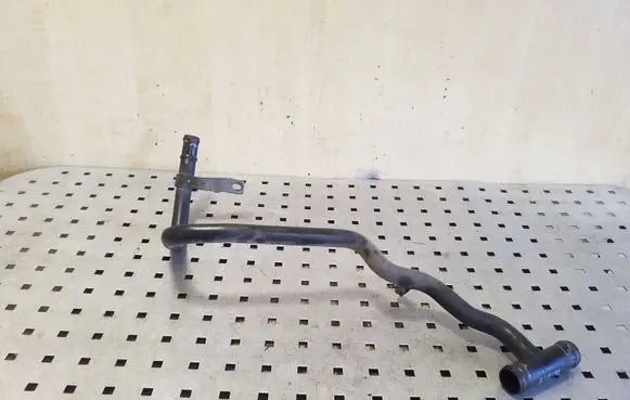 Volkswagen PASSAT B8 Engine coolant pipe/hose 04L121065CC