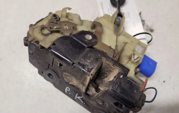 Seat Ibiza III (6L) Front door lock 991990101 15AMC3B1 837015AM