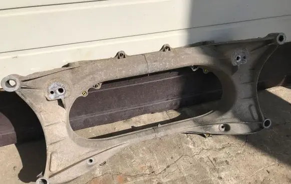 Lexus IS 220D-250-350 Front axle beam 