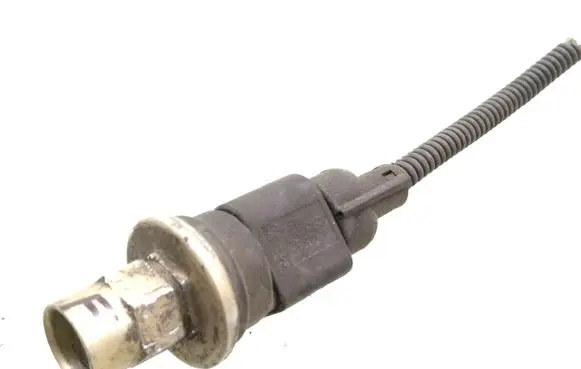 Volkswagen Golf V Air conditioning (A/C) pressure sensor 1K0959126B P14H10032 1H210406