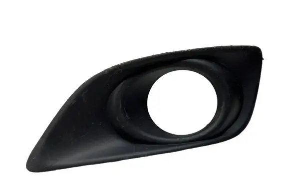 Front fog light trim/grill