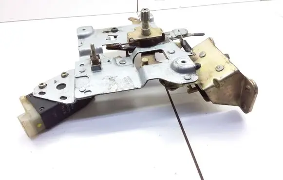 Opel Sintra Rear door lock 110125 224804