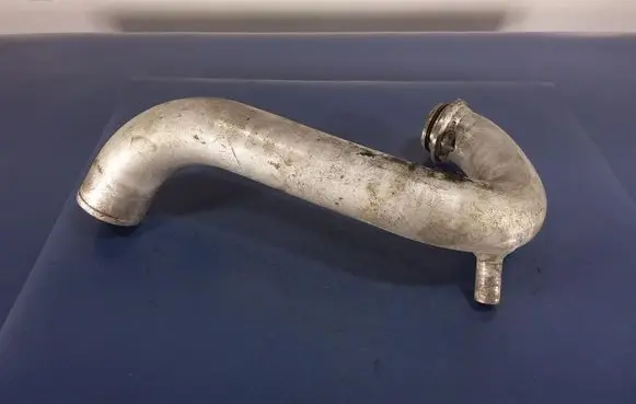 Volvo XC90 Air intake hose/pipe