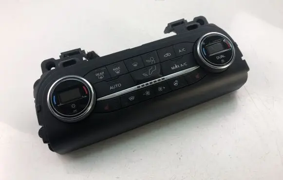 Ford Focus Climate control unit JX7T18C612HF