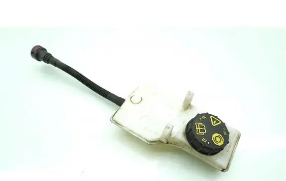 Ford Kuga II Brake fluid reservoir EV612K478BB