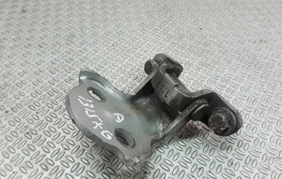 Mitsubishi Space Star Rear door lower hinge