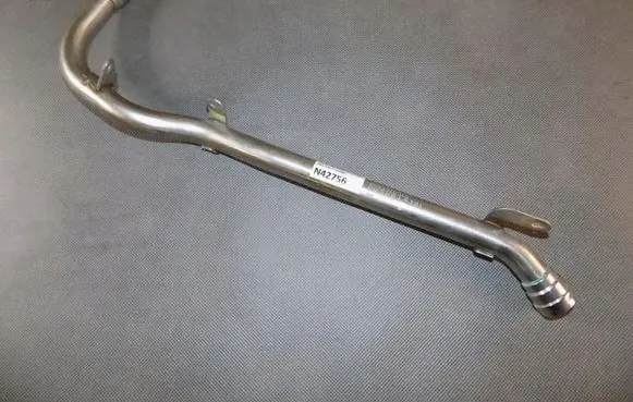 Audi Q7 4M Engine coolant pipe/hose 06E131831G